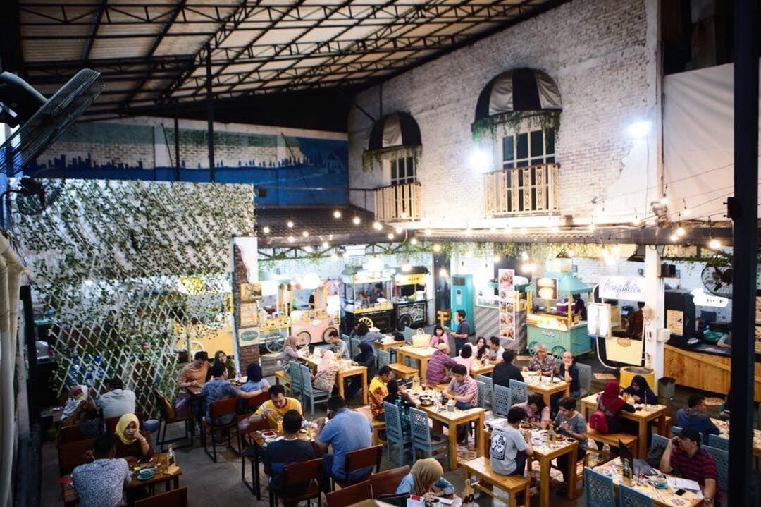 10 Kafe Kece di Surabaya yang Bikin Nongkrong Makin Seru