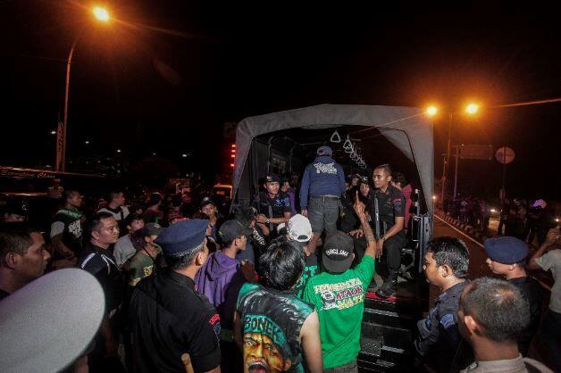 Duh! Anak Menpora Imam Nahrawi Dipukul Saat Laga Persija vs Persebaya