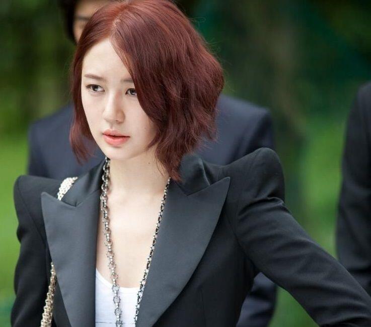 Ikonik! 7 Gaya Rambut Pendek ala Cewek KDrama Ini Bisa Ditiru