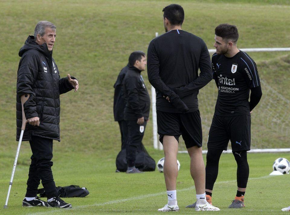 Kisah Guru SD, Tabarez yang Kini Jadi Pelatih Uruguay Tertua