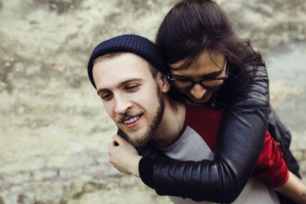 4 Zodiak yang Terkenal Romantis Banget. Kamu Termasuk?