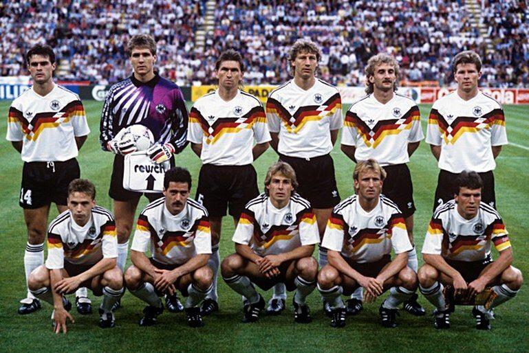 5 Jersey Terbaik di Piala Dunia dari Masa ke Masa, Sudah Punya?