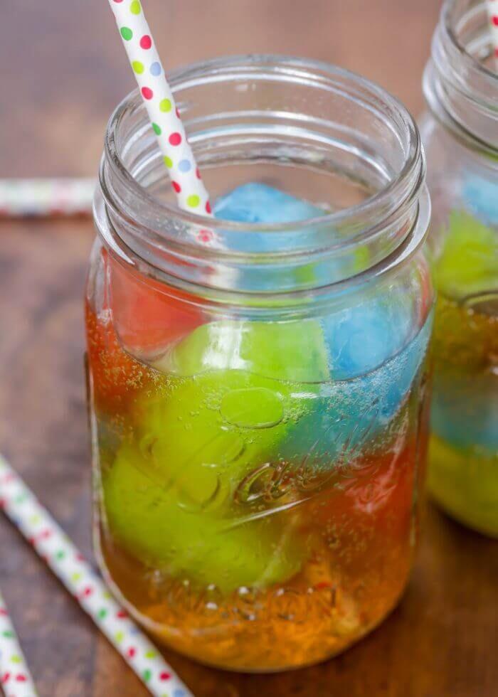 5 Kreasi Minuman Soda Super Praktis yang Bikin Harimu Tambah Segar