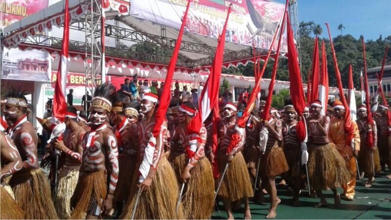 Ribuan Orang Dewasa Di Papua Ngantri Buat Di Sunat, Katanya Gak Sakit, Kok Bisa Ya?