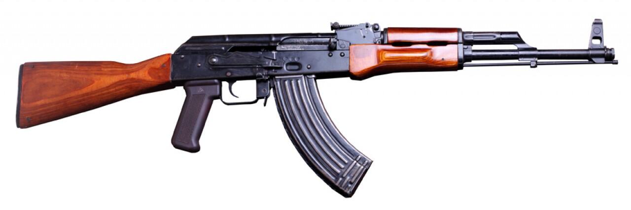 5 Senjata Favorit Ketika Bermain Game Counter Strike