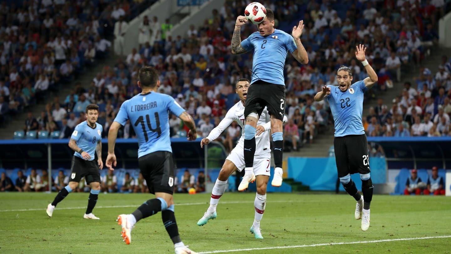Dua Gol Cavani Pulangkan Uruguay dari Rusia