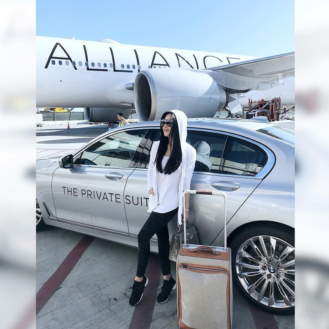 10 Potret Mewah Liburan Syahrini, Kopernya Bisa Buat Beli Mobil Baru!