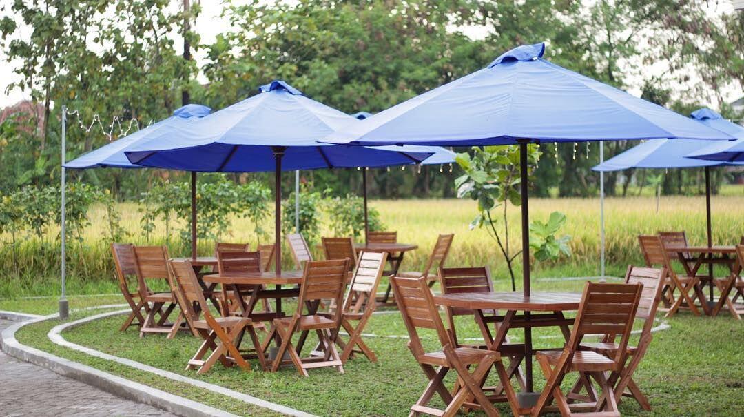 7 Tempat Makan dengan View Sawah Paling Adem di Jogja, Bikin Betah!