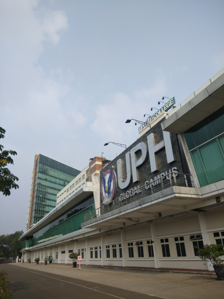 UPH Tour, Hari Keenam