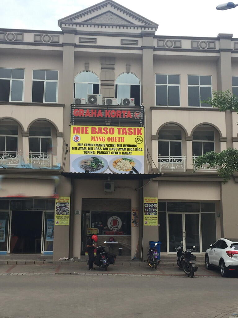 Lowongan Pelayan Rumah Makan