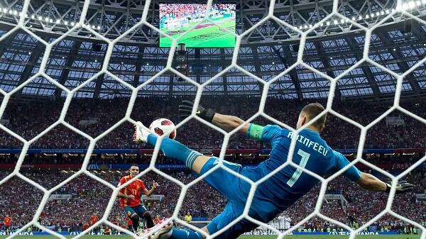 Top Player of the Match Spanyol vs Rusia: Igor Akinfeev
