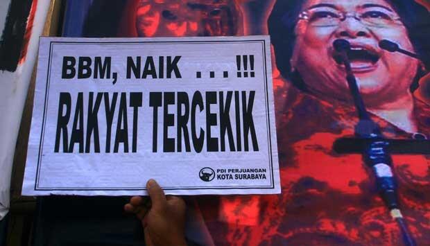 Direktur LP3ES : yang Selalu Isi Premium Protes Pertamax Naik, Munafik