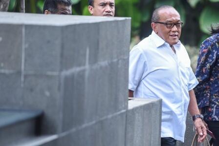 Aburizal Bakrie Mangkir dari Pemeriksaan KPK