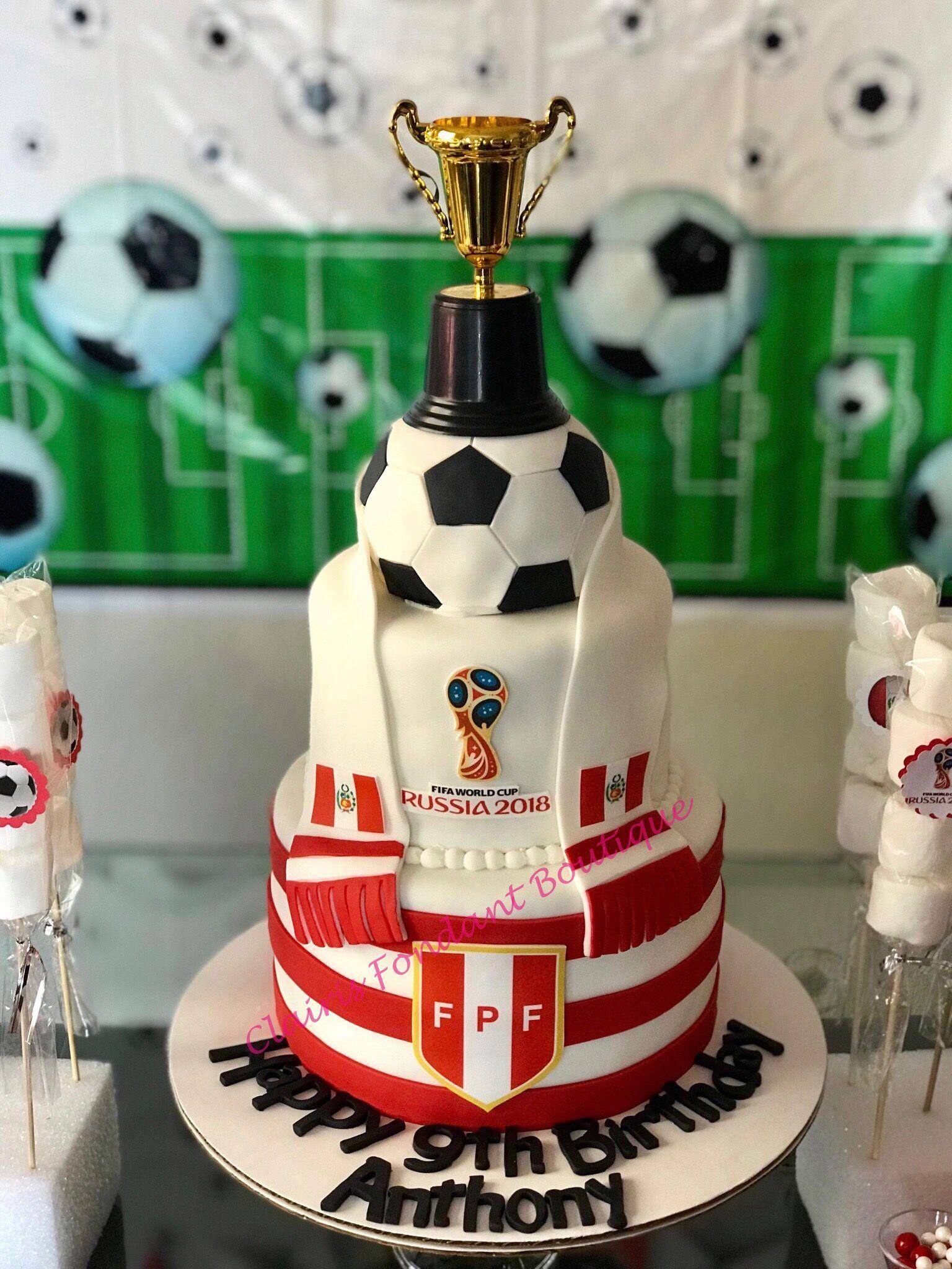 Kreasi 7 World Cup Cake Unik, Gak Tega Deh Motongnya!