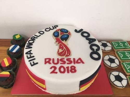 Kreasi 7 World Cup Cake Unik, Gak Tega Deh Motongnya!