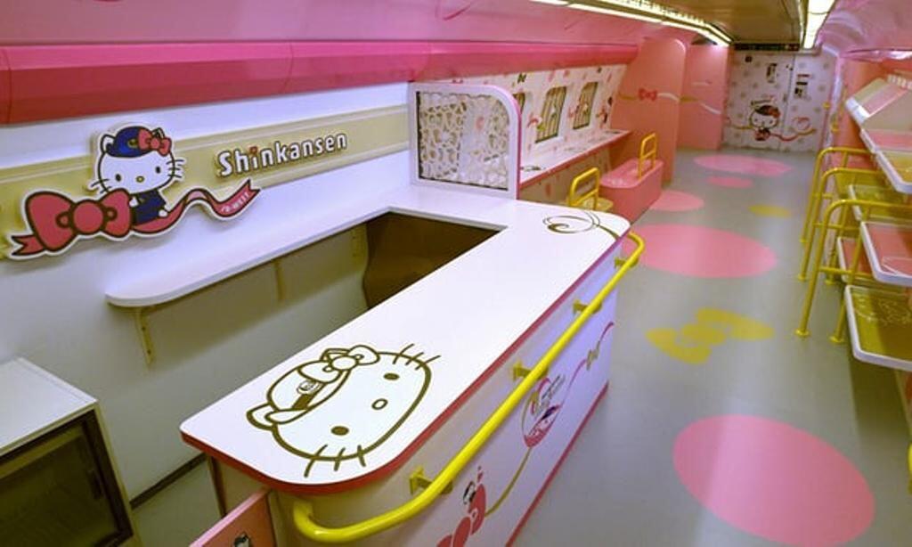 Super Unyu, Begini Tampilan Kereta Bertemakan Hello Kitty di Jepang