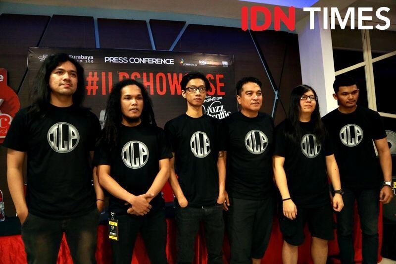 12 Keseruan Showcase Indra Lesmana Project, Perkenalan Band Metal Hits