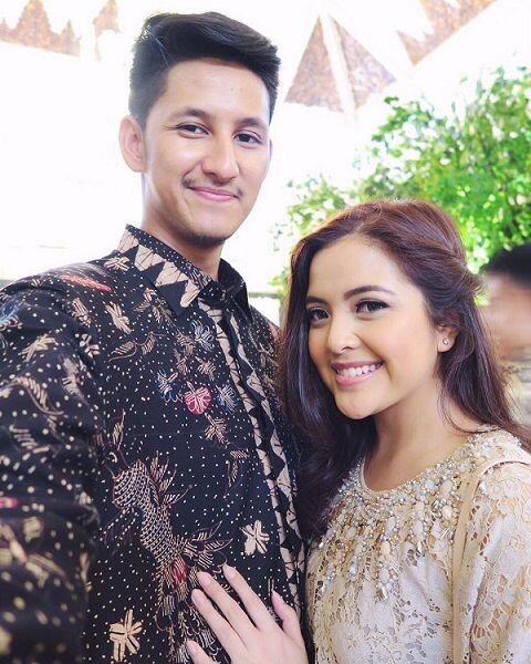 Resmi Tunangan, Ini 10 Potret Randi Bachtiar Pasangan Tasya Kamila