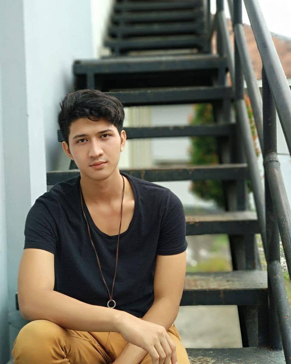10 Potret Aditya Zoni, Pemeran Revan di Sinetron STJC