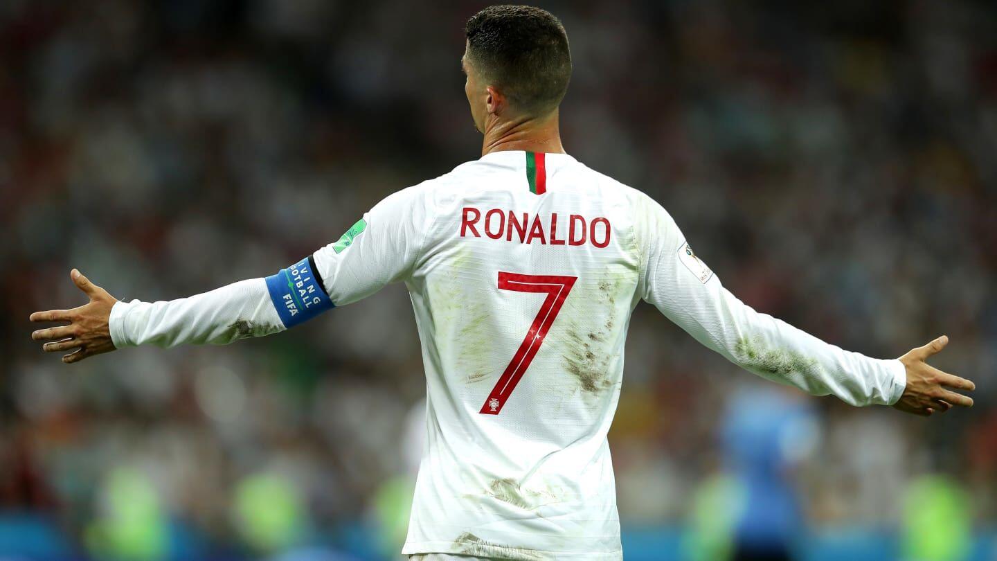Sudah Berkepala Tiga, Ronaldo Dilarang Pensiun dari Timnas