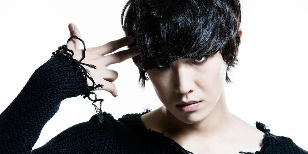 Walau Populer, 7 Idol KPop Ini Punya Kehidupan Super Keras