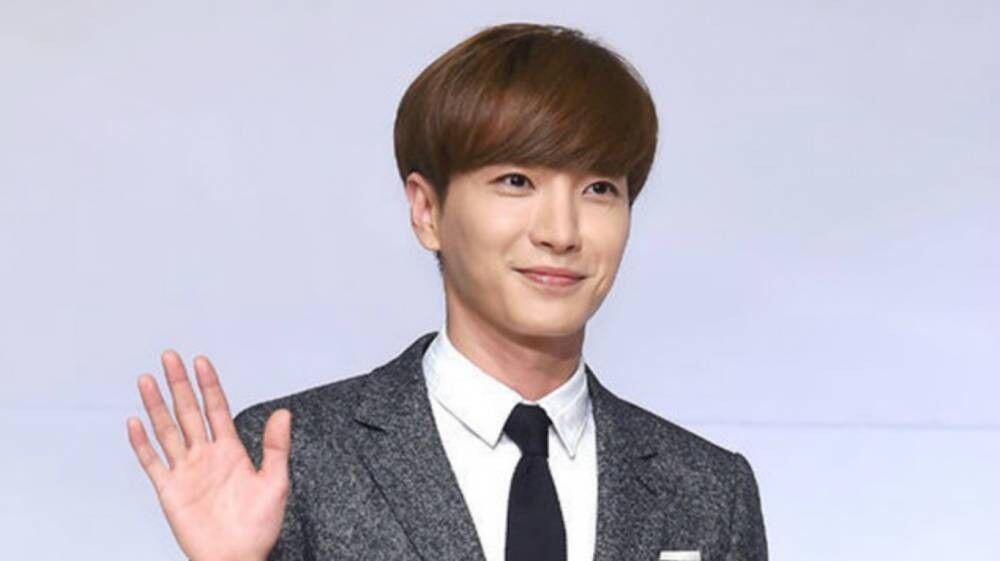 Walau Populer, 7 Idol KPop Ini Punya Kehidupan Super Keras