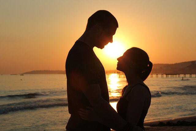 Girls, Ini 5 Hal yang Harus Dilakukan Saat Temani Cowokmu Berjuang!