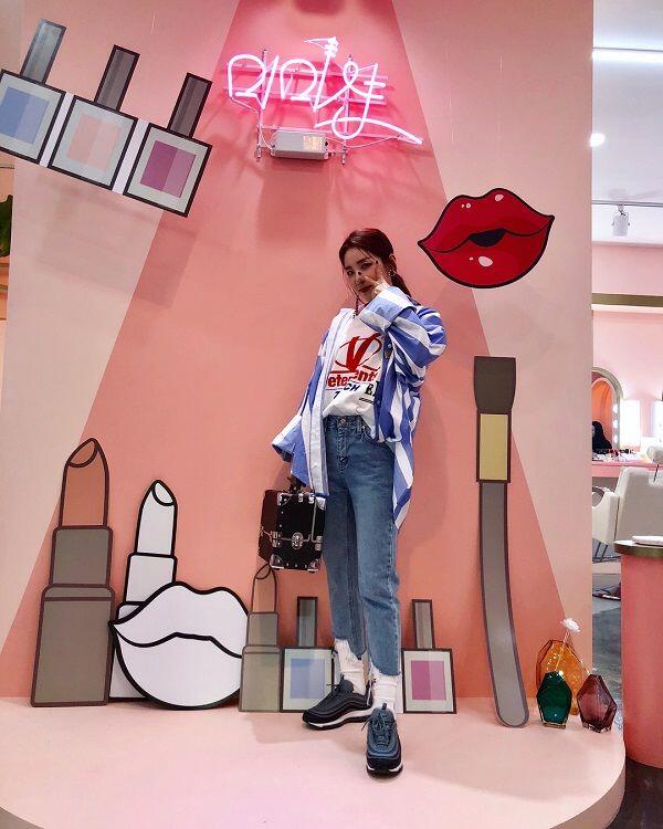 10 Gaya Athleisure Kece & Gak Ribet yang Bisa Ditiru Ala Sandara Park