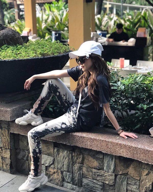 10 Gaya Athleisure Kece & Gak Ribet yang Bisa Ditiru Ala Sandara Park