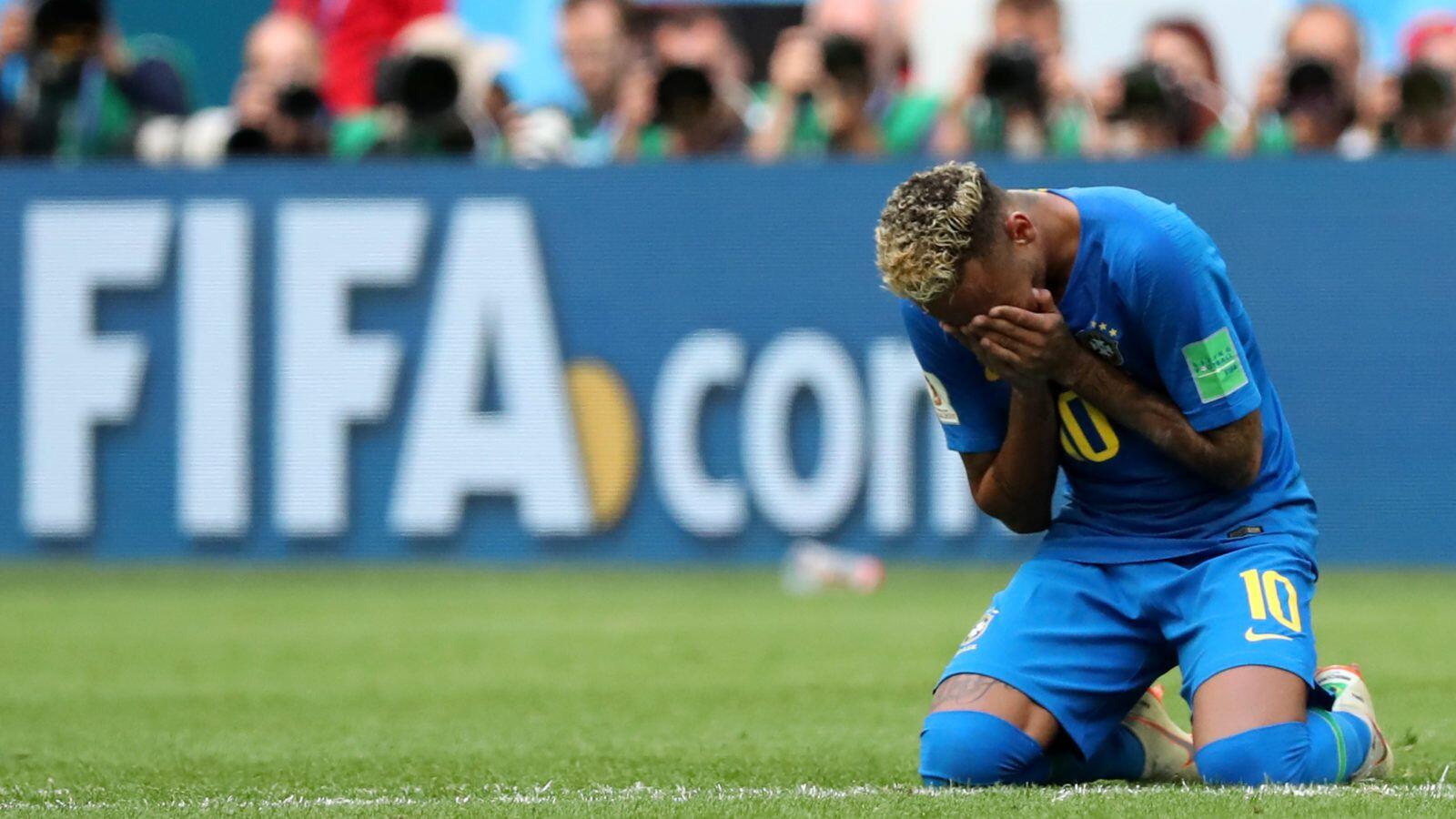 4 Ejekan Kocak Cantona untuk Neymar ini Bikin Jleb!