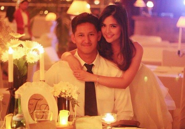 Akhirnya Bertunangan, Ini 10 Potret Romantisnya Tasya & Randi Bachtiar