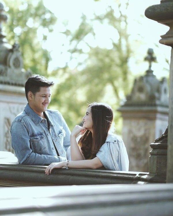 Akhirnya Bertunangan, Ini 10 Potret Romantisnya Tasya & Randi Bachtiar