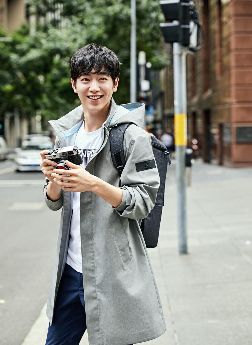 10 Potret Seo Kang Joon, Robot Ganteng dalam drama Are You Human Too
