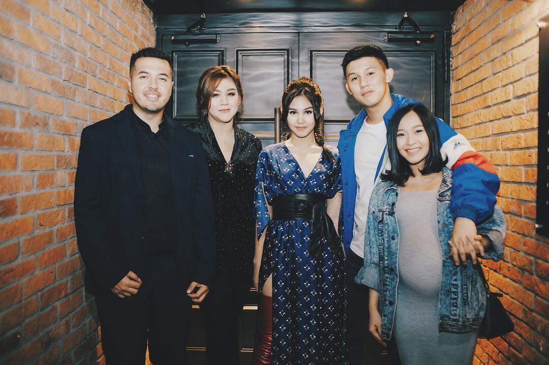 Potret Kompak 10 Selebriti dengan Saudara Ipar, Siapa Paling Seru?