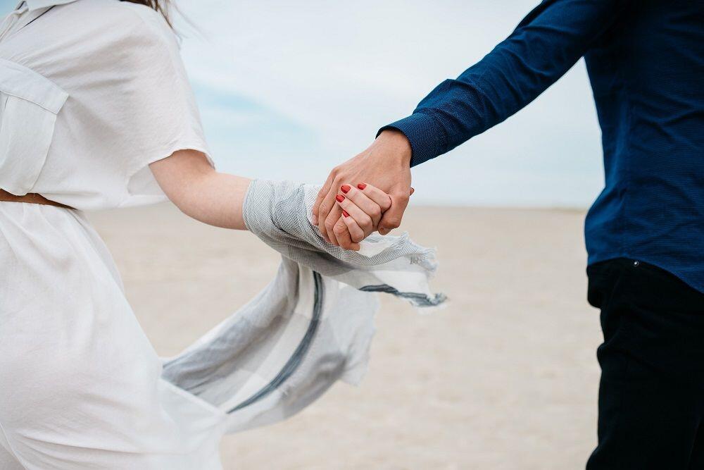 Sering Disepelekan, 6 Kebiasaan Ini Sebenarnya Bikin LDR Bubar Jalan