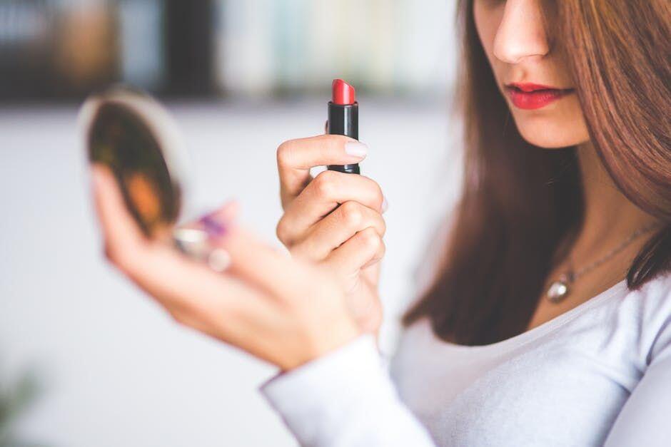 Waspada! 7 Produk Kecantikan Ini Sebaiknya Gak Digunakan Setiap Hari