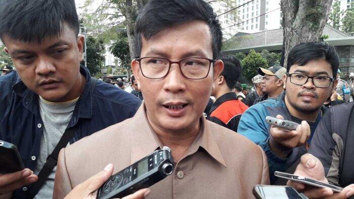 Situs Diretas, Data Hitung Cepat KPU di Pilkada Berubah+Anggota KPU Jabar Diteror 