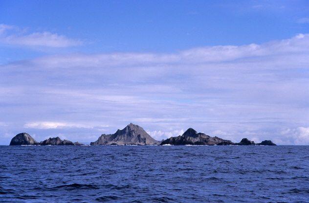 Pulau-pulau ini cocok jadi tempat uji nyali kids zaman now. pilih pulau yang mana?