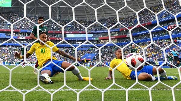 Brasil Pulangkan Meksiko dan Langkahi Catatan Jerman