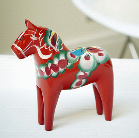 Bukan Unicorn! Ini Dala Horse dari Swedia