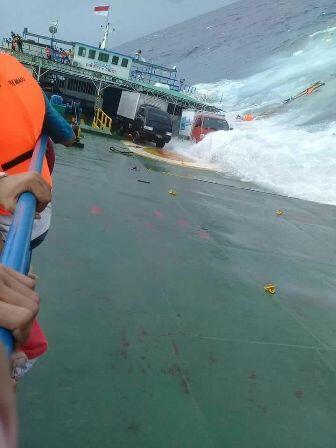 BREAKING NEWS: Lagi, Kapal Tenggelam di Perairan Sulawesi,