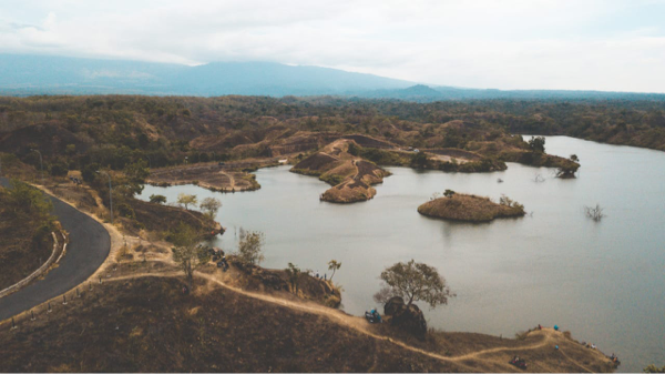 Beberapa Destinasi Di Indonesia Yang Bisa GanSis Jumpai Dengan &quot;Low Budget&quot;