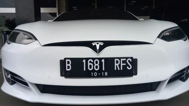 Super! Ini Mobil Tesla Model S Tunggangan Bamsoet