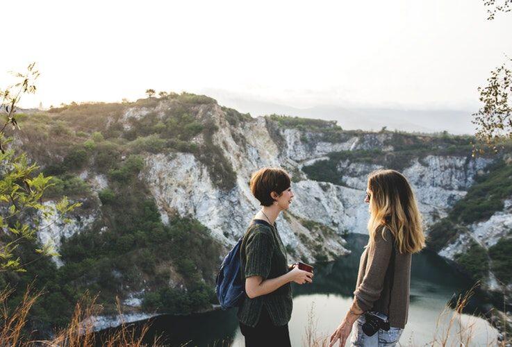 6 Tips Agar Tetap Kompak Saat Liburan Bersama Partner Traveling