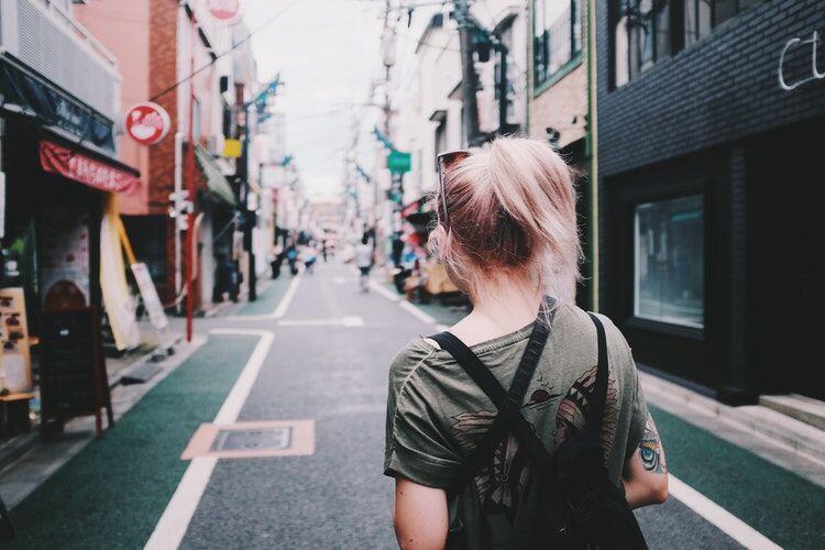 6 Tips Agar Tetap Kompak Saat Liburan Bersama Partner Traveling