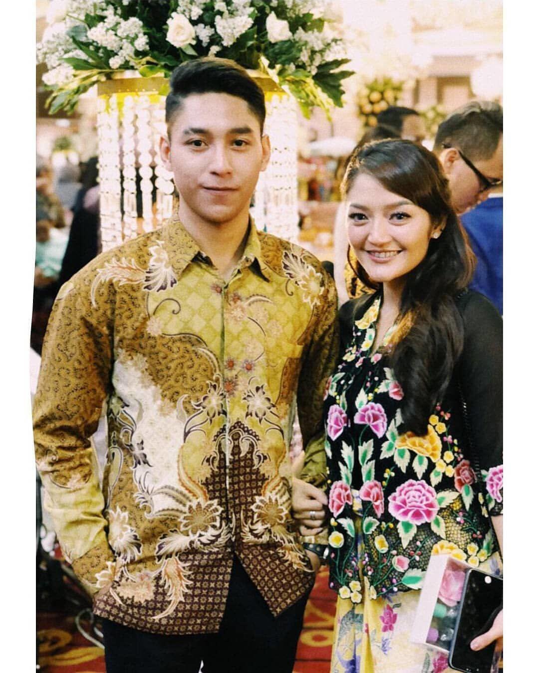 10 Potret Manis Kebersamaan Siti Badriah dan Krisjiana, Pacaran?