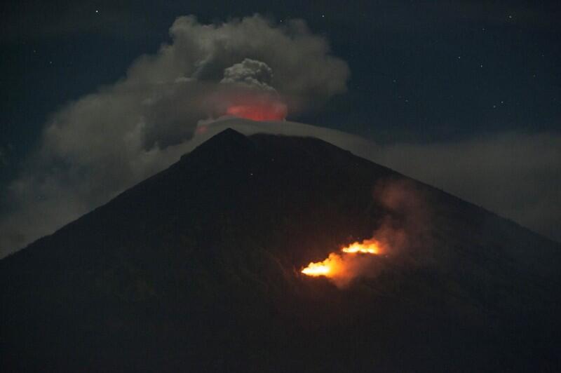 Magma Baru Tambah Tekanan Gunung Agung