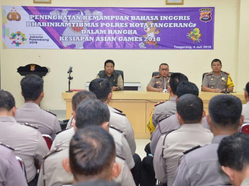 Polisi Dilatih Bahasa Asing Jelang Asian Games