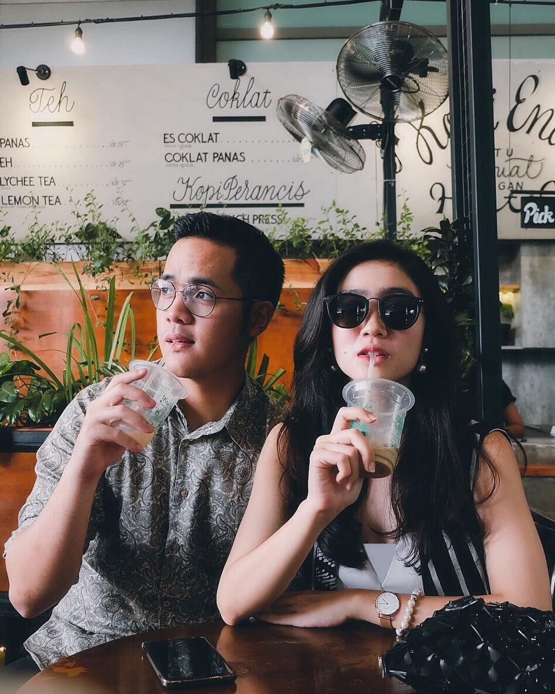 Dua Tahun Pacaran, Ini 10 Potret Kemesraan Febby Rastanty & Anderu