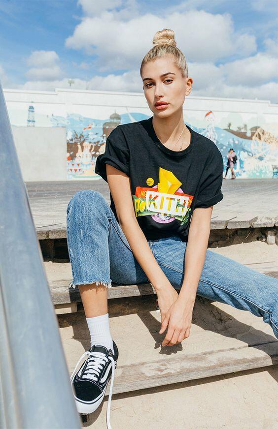 10 Inspirasi Steet Style ala Hailey Baldwin,Bikin OOTD Makin Kece